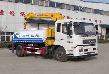 多功能灑水車——東風天錦隨車吊灑水車4