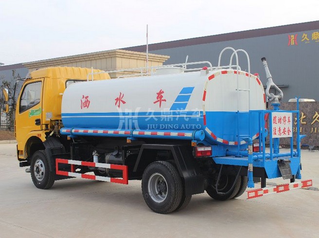 工程灑水車租賃價格_8噸東風大多利卡工程灑水車價格4