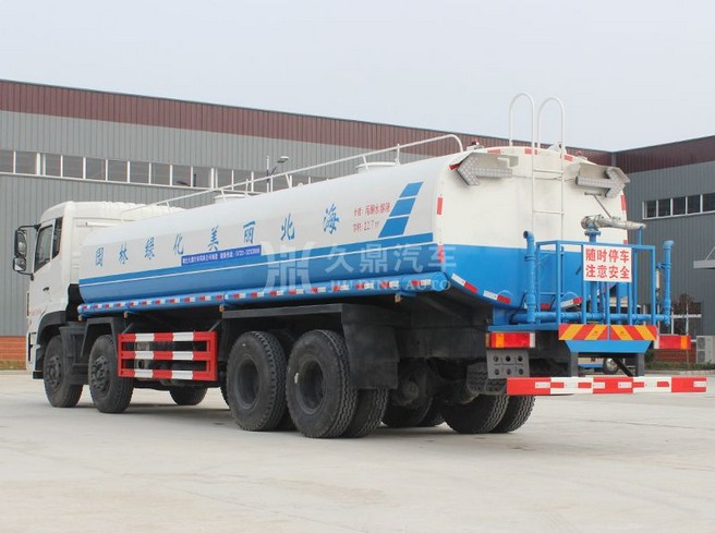 20噸灑水車作業視頻_20噸東風天龍前四后八綠化灑水車廠家價格4