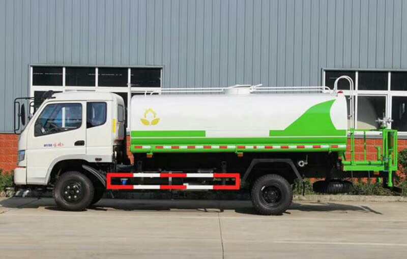 8方灑水車廠家_時風(fēng)9方不上戶綠化灑水車廠家價格2