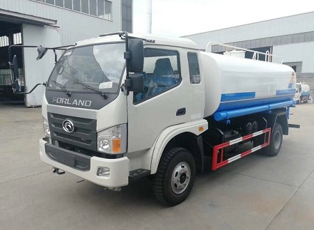 8方灑水車上什么牌照_福田瑞沃9噸綠化灑水車廠家價格3