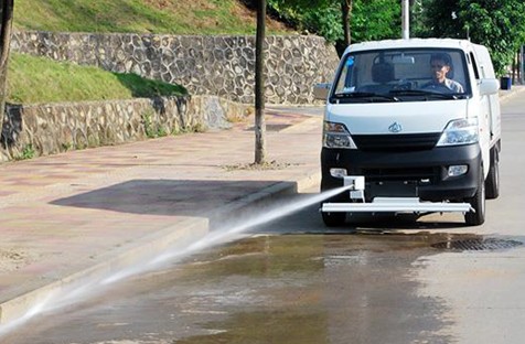 小長安路面清洗車工作圖片 小長安路面清洗車工作圖片