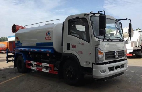 10-11方東風御虎天然氣灑水車圖片 10-11方東風御虎天然氣灑水車圖片