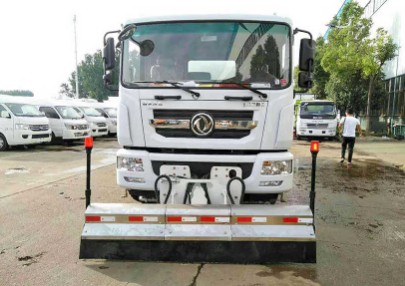公路灑水車_東風(fēng)多利卡D9高壓路面清洗車2