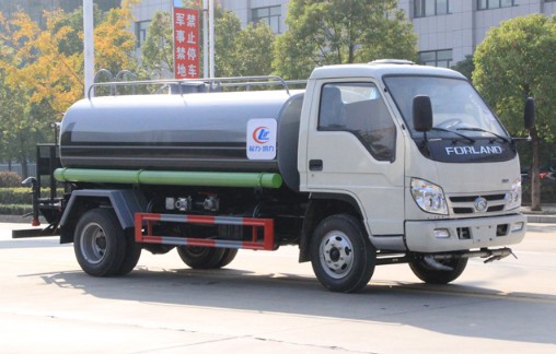 福田小卡之星3不上戶(hù)5方灑水車(chē)高清圖片 福田小卡之星3不上戶(hù)5方灑水車(chē)高清圖片