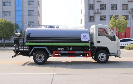 福田小卡之星3不上戶(hù)5方灑水車(chē)高清圖片 福田小卡之星3不上戶(hù)5方灑水車(chē)高清圖片