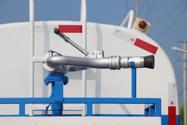 凱馬5方灑水車圖片 凱馬5方灑水車圖片