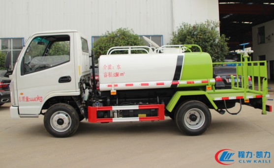 凱馬藍牌3噸灑水車高清圖片 凱馬藍牌3噸灑水車高清圖片