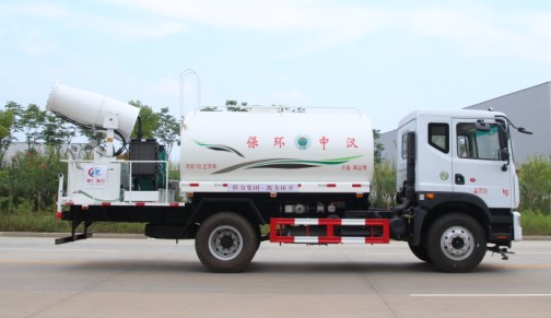 東風多利卡D9灑水車帶霧炮(橢圓罐)高清圖片 東風多利卡D9灑水車帶霧炮(橢圓罐)高清圖片