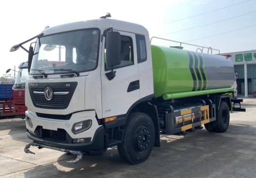 國(guó)六東風(fēng)天錦LNG灑水車(chē)圖片 國(guó)六東風(fēng)天錦LNG灑水車(chē)圖片