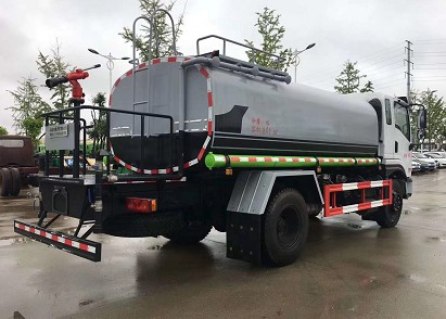 國(guó)六12方東風(fēng)專用底盤D1灑水車 國(guó)六12方東風(fēng)專用底盤D1灑水車