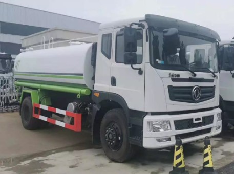 國(guó)六15方東風(fēng)華神T5灑水車圖片 國(guó)六15方東風(fēng)華神T5灑水車圖片