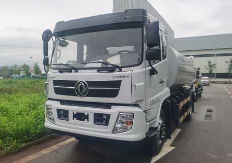 12���|�L����F7��ˮ܇�DƬ