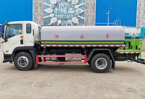 國六大運祥龍13方灑水車圖片 國六大運祥龍13方灑水車圖片