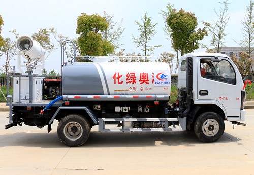 �{�ƞ�ˮ܇��λ���r��_����4���|�L(f��ng)С�����{�Ƈ��F��ˮ܇�S�҃r��4