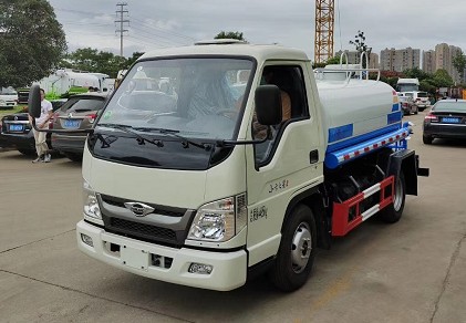 3噸灑水車價(jià)錢_國六3方福田小卡之星2藍(lán)牌綠化灑水車廠家價(jià)格3