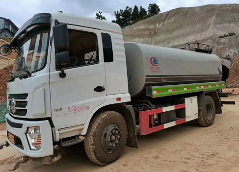 ���־ų���(gu��)��|�L(f��ng)���õױP(p��n)12����ˮ܇�DƬ