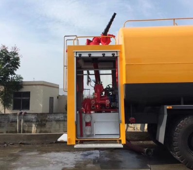 40��-50���H��l(f��)��(d��ng)�C(j��)�V�Þ�ˮ܇�DƬ