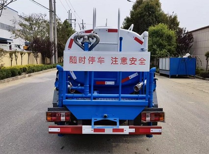 �{��С��3����ˮ܇�DƬ