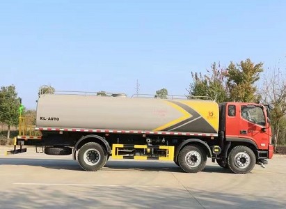 ��������r���I(l��ng)��С���S20����ˮ܇�DƬ