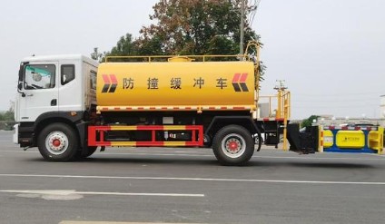 ��(gu��)��12���|�L(f��ng)������D9��ˮ܇(ch��)����ײ���_܇(ch��)