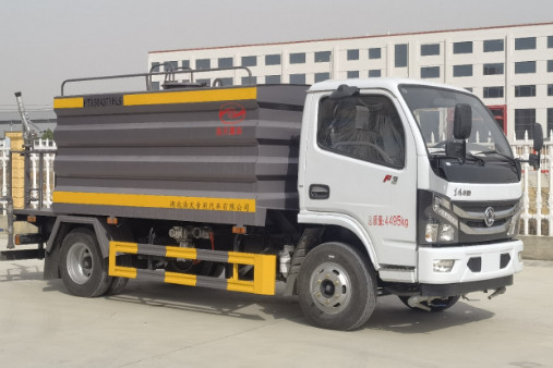 東風(fēng)華神F3藍(lán)牌灑水車 東風(fēng)華神F3藍(lán)牌灑水車