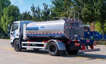 東風(fēng)福瑞卡混合動(dòng)力6.81方灑水車(chē) 東風(fēng)福瑞卡混合動(dòng)力6.81方灑水車(chē)