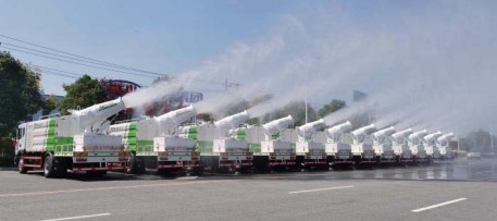 重汽豪沃7方藍牌灑水車產品功能展示 重汽豪沃7方藍牌灑水車產品功能展示