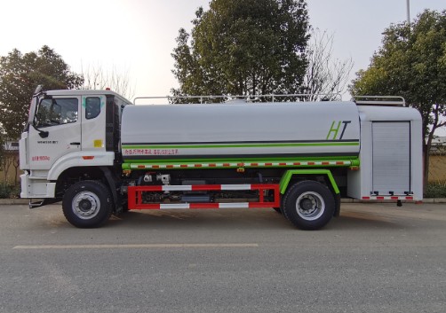 重汽豪沃13方消防灑水車(chē)_浩天星運(yùn)牌HTX5185GPSHR6型綠化噴灑車(chē) 重汽豪沃13方消防灑水車(chē)_浩天星運(yùn)牌HTX5185GPSHR6型綠化噴灑車(chē)