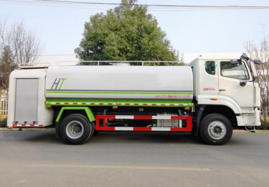 重汽豪沃13方消防灑水車(chē)_浩天星運(yùn)牌HTX5185GPSHR6型綠化噴灑車(chē) 重汽豪沃13方消防灑水車(chē)_浩天星運(yùn)牌HTX5185GPSHR6型綠化噴灑車(chē)