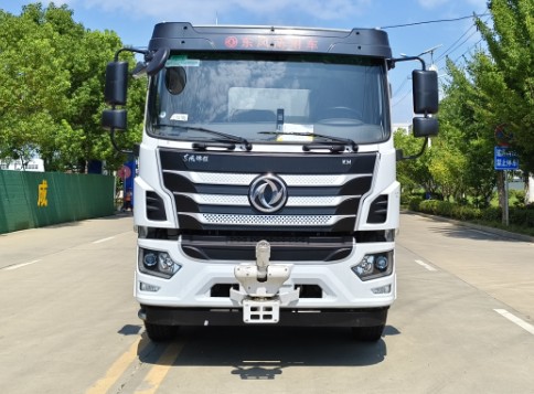 28方東風錦程KH灑水車 28方東風錦程KH灑水車