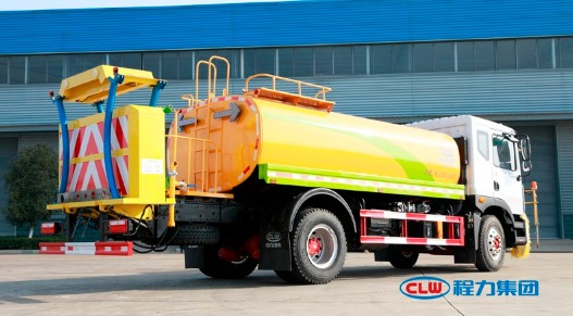 �|�L��������ˮ܇��ǰ�����b�o����ϴ�O�����󲿎���ײ����